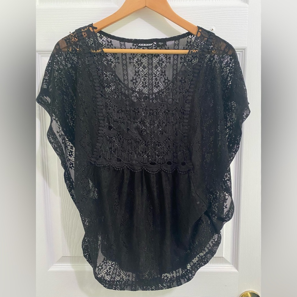 🔴2/$10 SALE🔴 Joe Boxer Women’s Black Laced Top